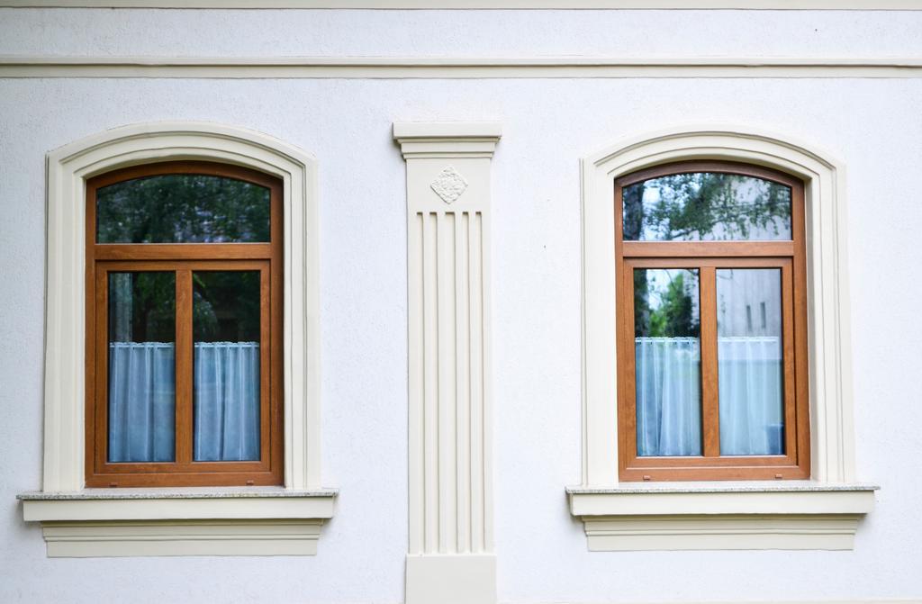 Páva Apartmanház Makó Esterno foto