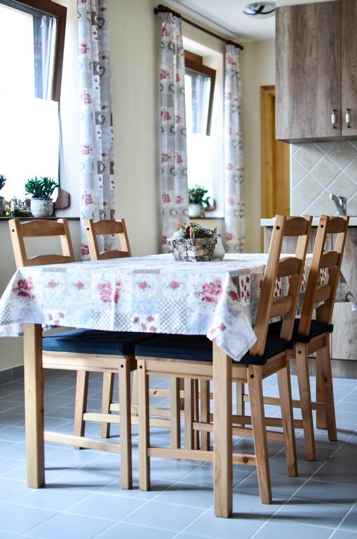 Páva Apartmanház Makó Esterno foto