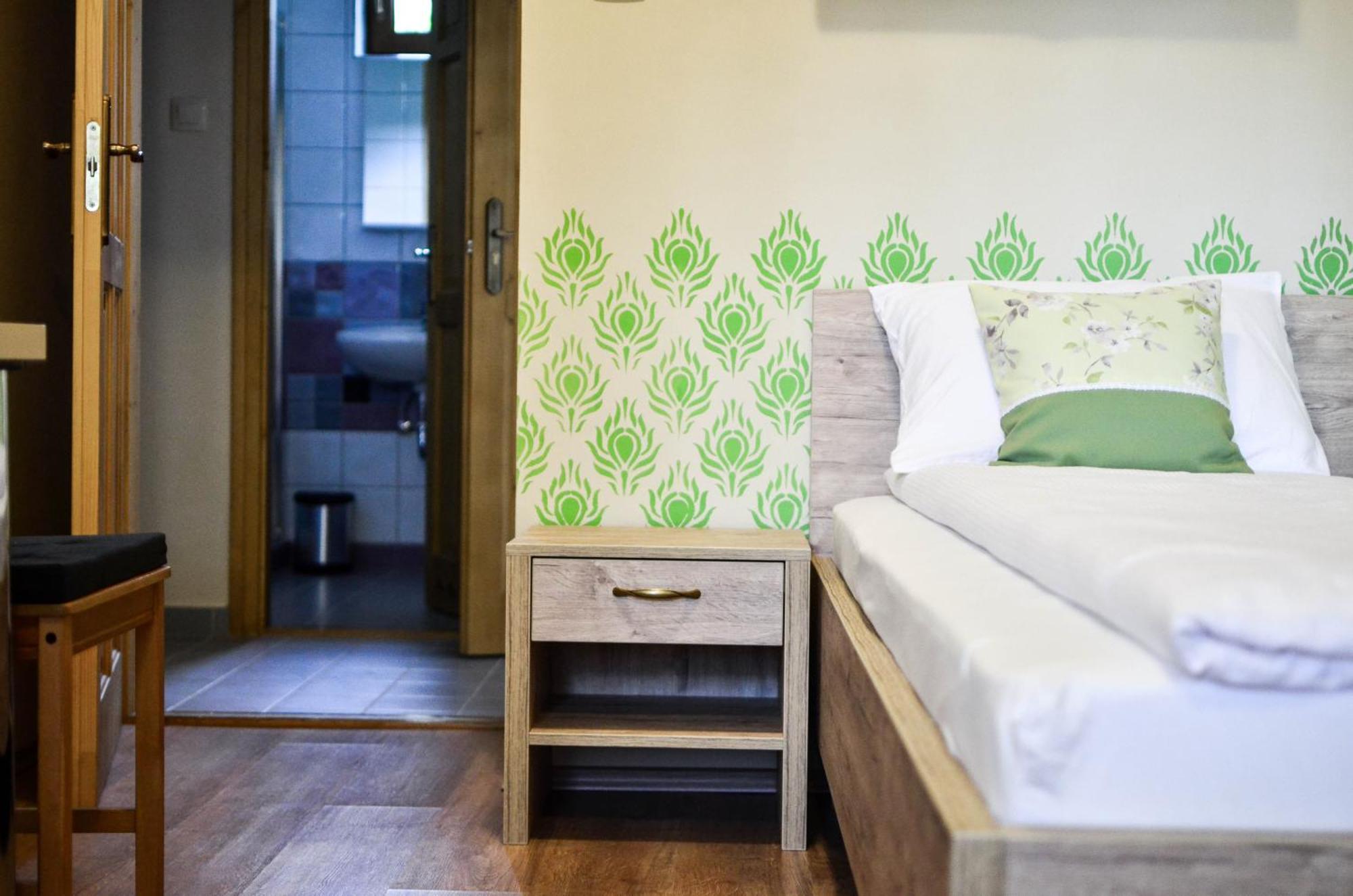 Páva Apartmanház Makó Esterno foto